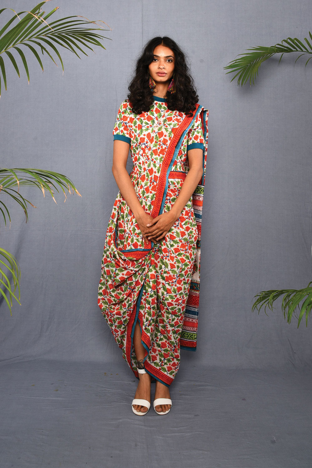 Sari trends you can bookmark from Shilpa Shetty, Malaika Arora, Deepika  Padukone & more Bollywood celebs