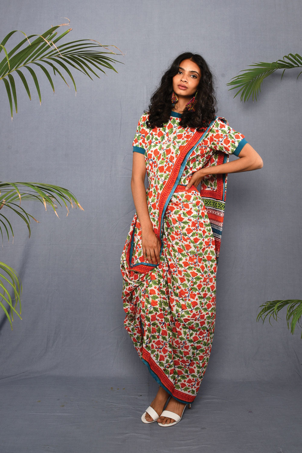 Deter Wissen calorie Block Printed T-shirt Saree Dress as seen on Aahana Kumra – Aapro