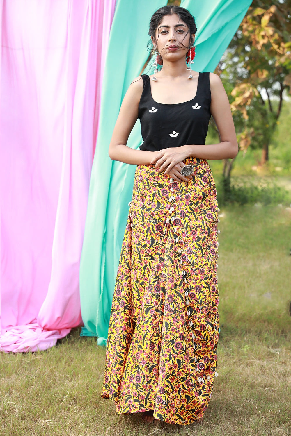 box pleated long skirt with crop top