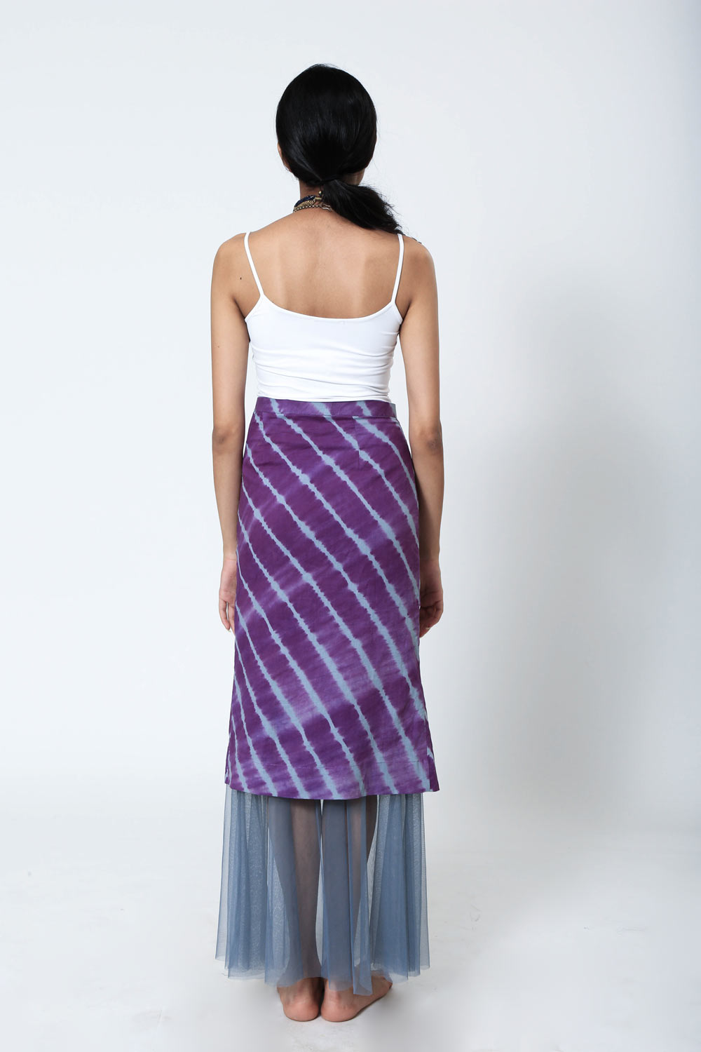 Leheriya Skirt With Slit And Tulle
